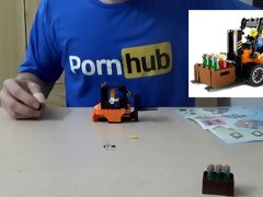 I build a beautiful Lego forklift and this is better than sex